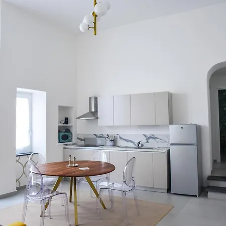 Corso Vittorio Elegant * リーパリ