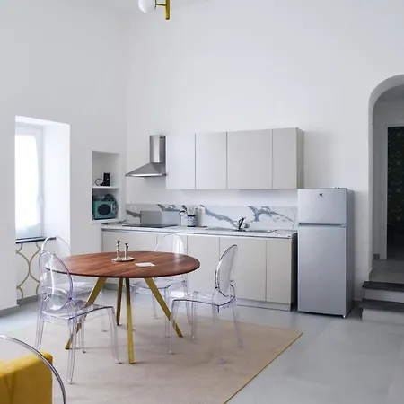 Corso Vittorio Elegant 公寓 利帕里