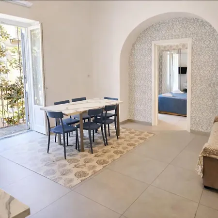 Corso Vittorio Elegant * Lipari (Isola Lipari)