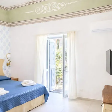 Corso Vittorio Elegant 리파리